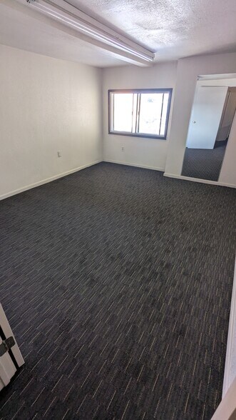 More Photos Of 22331-22345 Meekland Ave, Hayward Warehouse For Lease