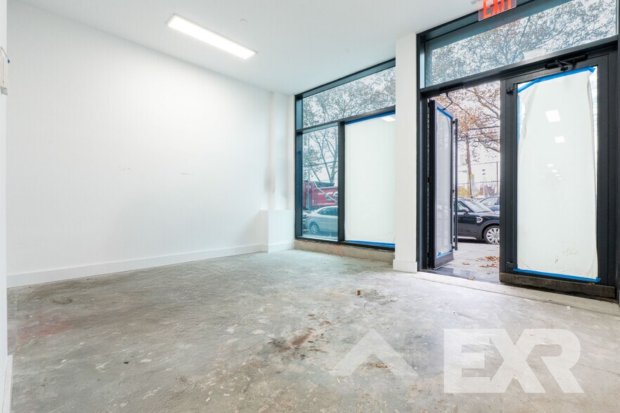 More Photos Of 2710 37th Ave, Long Island City Storefront Retail Residential For Lease