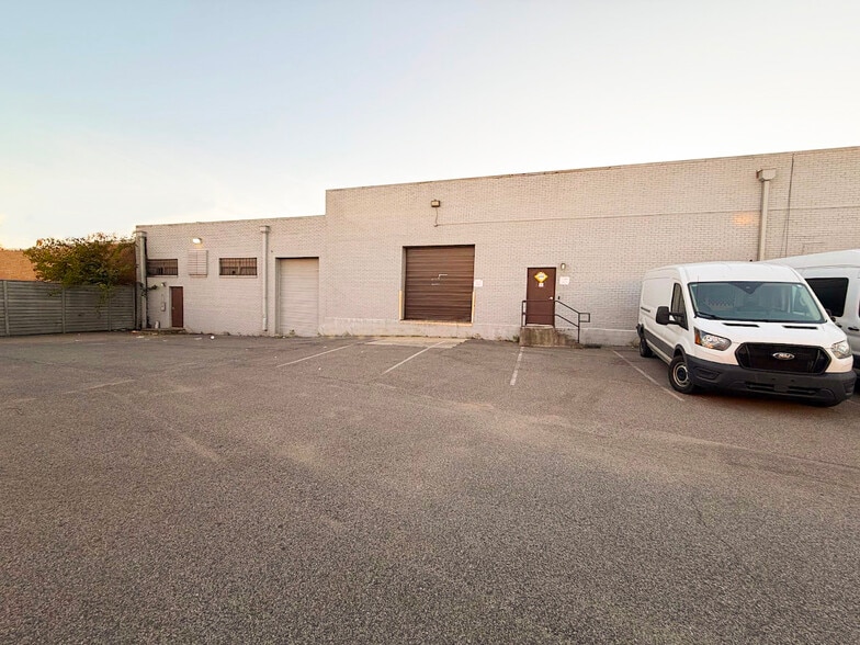 More Photos Of 1201 3rd Ave N, Birmingham Warehouse For Sale