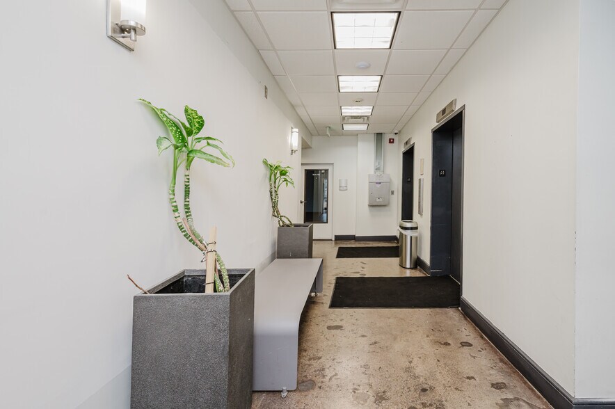 More Photos Of 530 Beacon Pky W, Birmingham Office For Lease