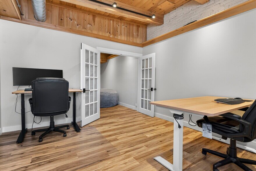 More Photos Of 1 Harris St, Newburyport Medical For Lease