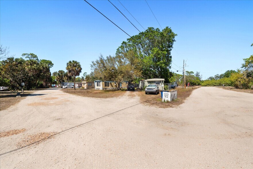 More Photos Of 380 San Jose St, North Fort Myers Manufactured Housing Mobile Home Park For Sale