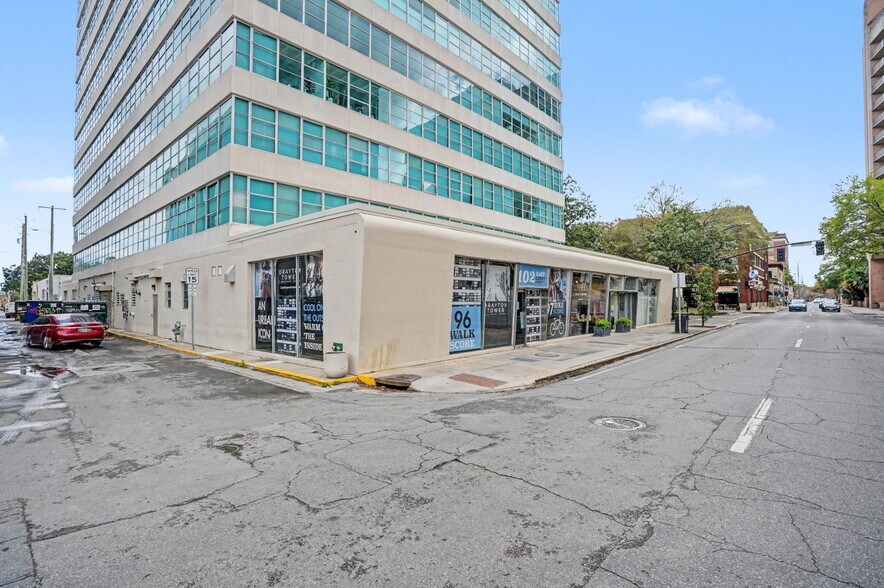 More Photos Of 102 E Liberty St, Savannah Apartments For Lease