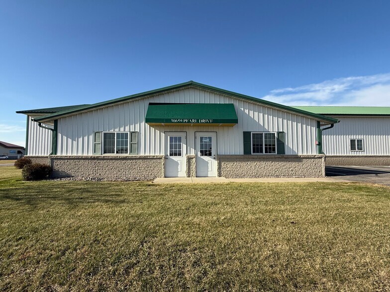 More Photos Of 30659 Pearl Dr, Saint Joseph Warehouse For Lease