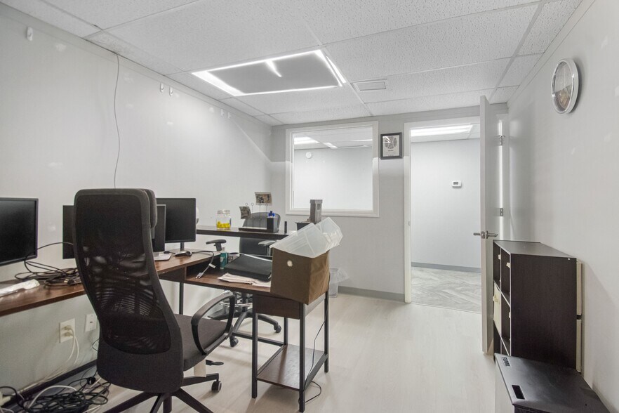 More Photos Of 315 11th Ave N, Jacksonville Beach Medical For Lease