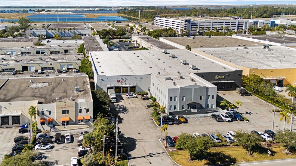 More Photos Of 3500-3508 NW 114th Ave, Miami Warehouse For Lease