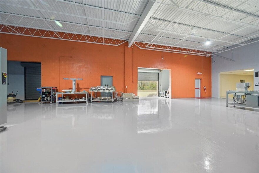 More Photos Of 3087 E Us 22, Somerville Manufacturing For Lease
