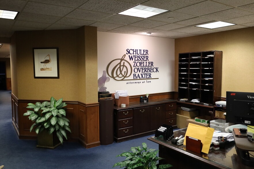 More Photos Of 1615 Forum Pl, West Palm Beach Office For Sale
