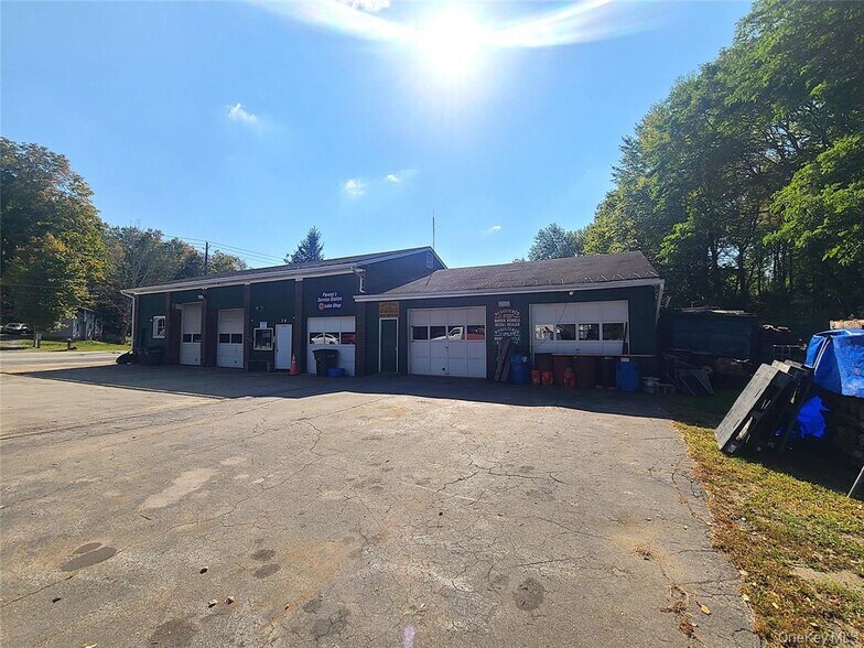 More Photos Of 36 Cold Spring Rd, Monticello Industrial For Sale