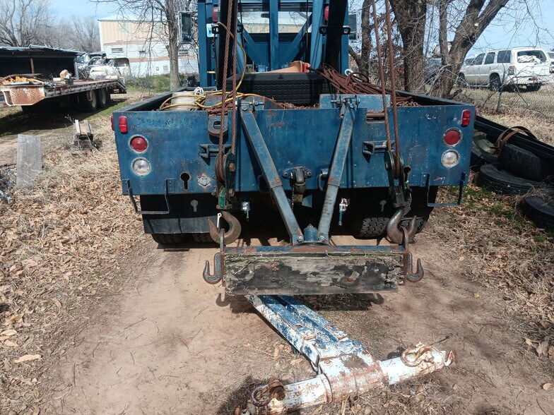 More Photos Of 725 County Street, Tuttle Auto Salvage Facility For Sale