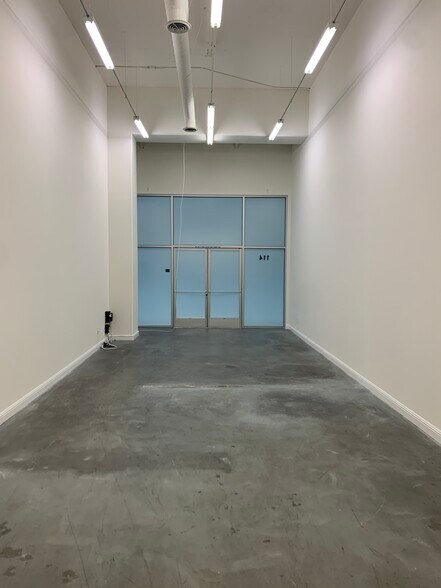 More Photos Of 1458 S San Pedro St, Los Angeles Freestanding For Sale