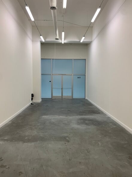 More Photos Of 1458 S San Pedro St, Los Angeles Freestanding For Sale