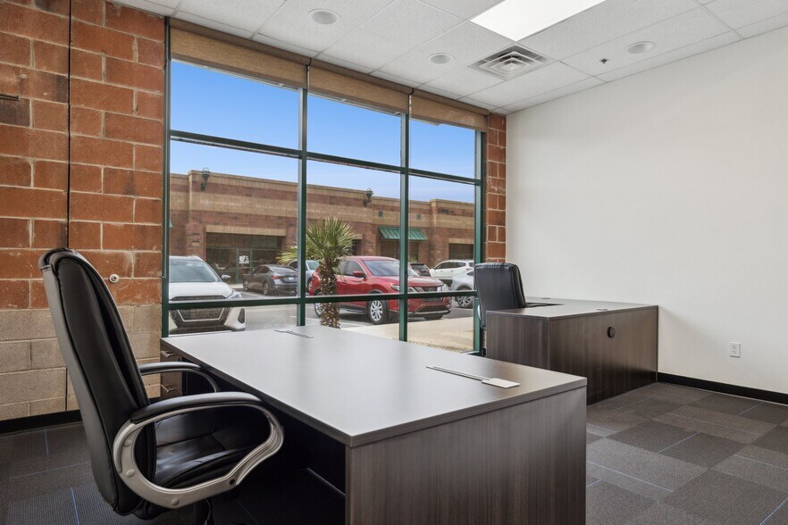 More Photos Of 20827 N Cave Creek Rd, Phoenix Office For Lease