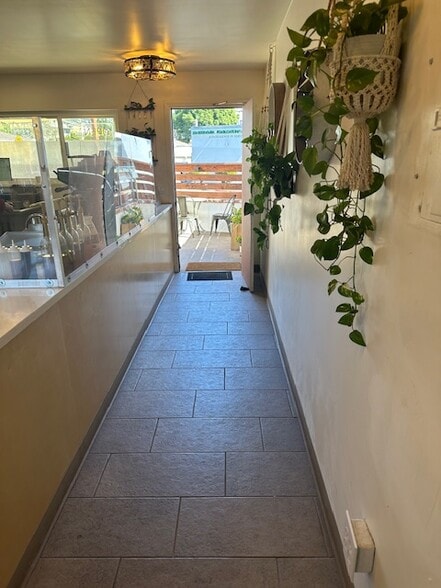 More Photos Of 4204 Rolando Blvd, San Diego Storefront For Lease