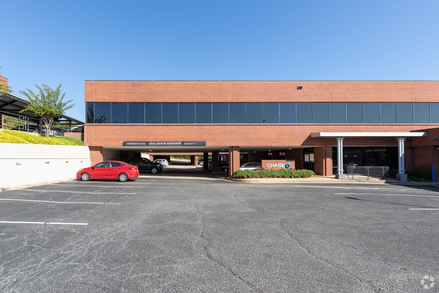 More Photos Of 6660 S Sheridan Rd, Tulsa Unknown For Lease