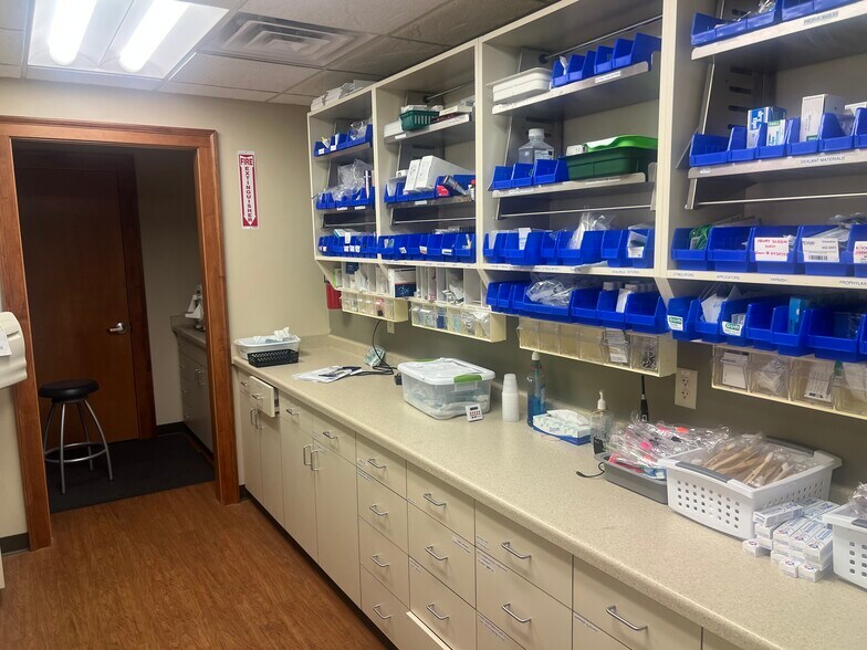 More Photos Of 103 S 3rd Ave, Edgar Medical For Sale