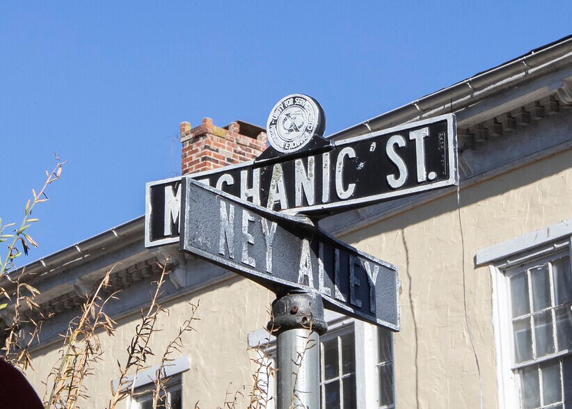 More Photos Of 11 W Mechanic St, New Hope Storefront Retail Residential For Lease