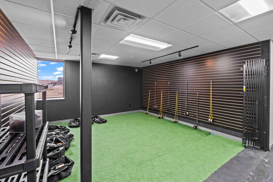 More Photos Of 4530 Venture Dr, Johnstown Warehouse For Sale