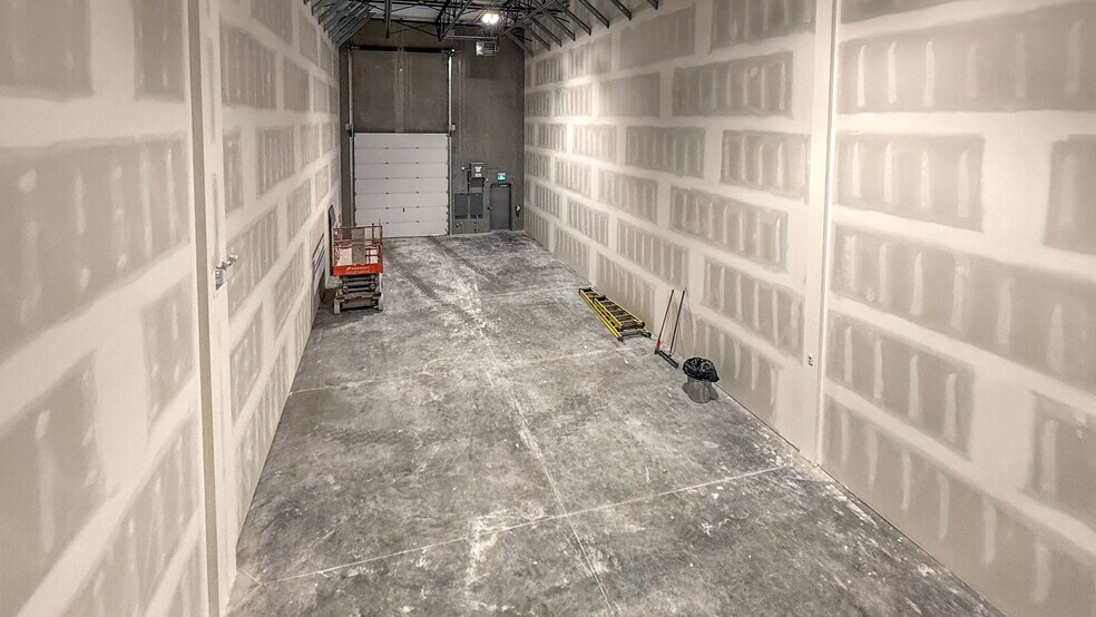 More Photos Of 3240 48 Av, Vernon Unknown For Lease