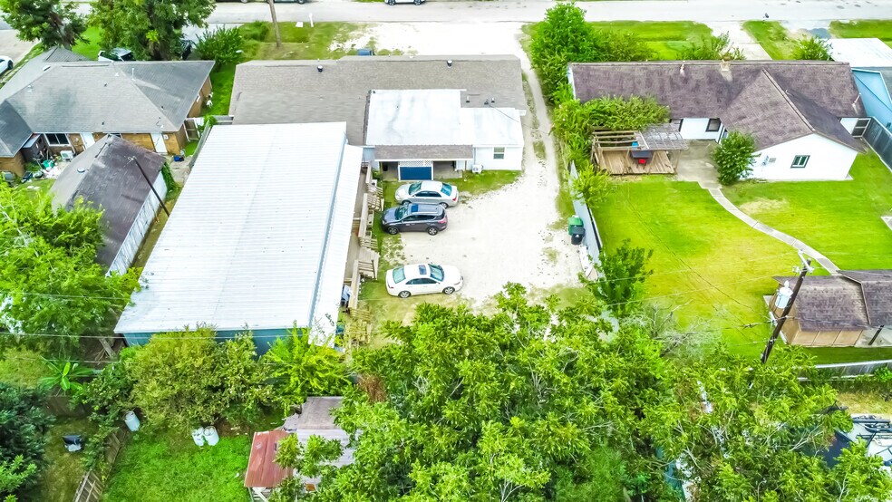 More Photos Of 4407 Continental Dr, Houston Apartments For Sale