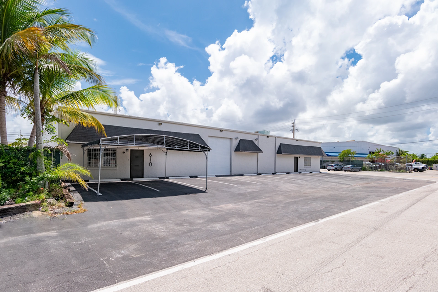 Primary Photo Of 610 NE 29th St, Pompano Beach Warehouse For Lease