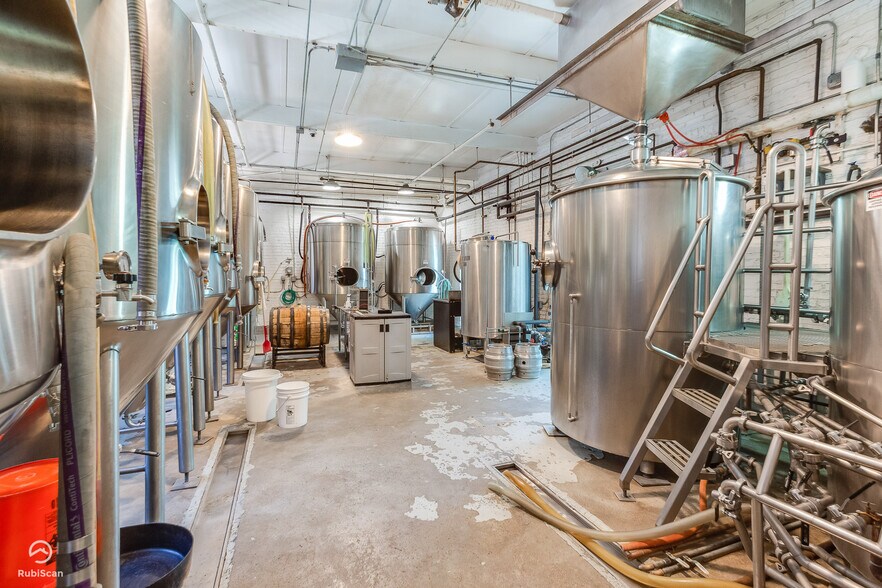 More Photos Of 11314 S Front Ave, Chicago Warehouse For Sale