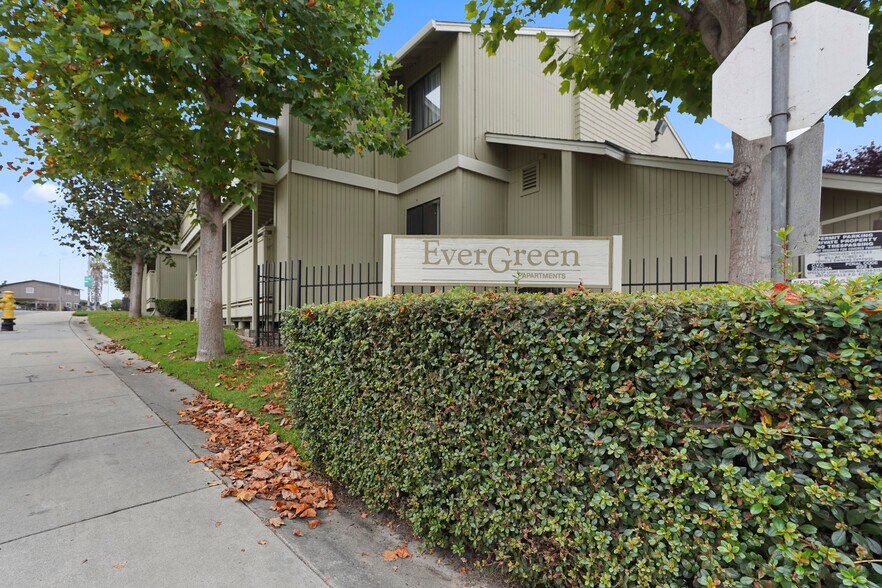 Primary Photo Of 50 Hollow View Ln, Watsonville Apartments For Sale