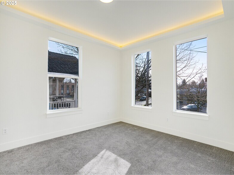 More Photos Of , Portland Multifamily For Sale