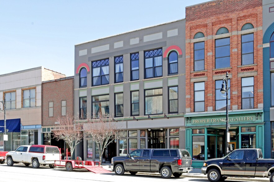 Primary Photo Of 230-232 Huron Ave, Port Huron Storefront Retail Residential For Lease