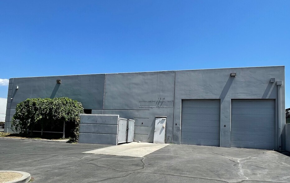 More Photos Of 1218 E Lexington Ave, Pomona Warehouse For Sale