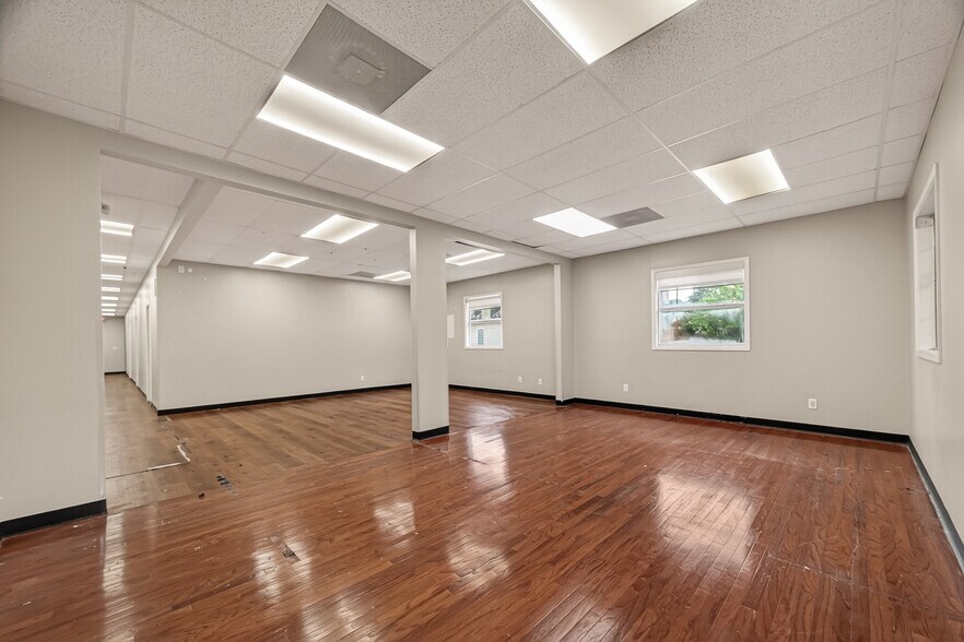 More Photos Of 2223 Dorrington St, Houston Medical For Lease