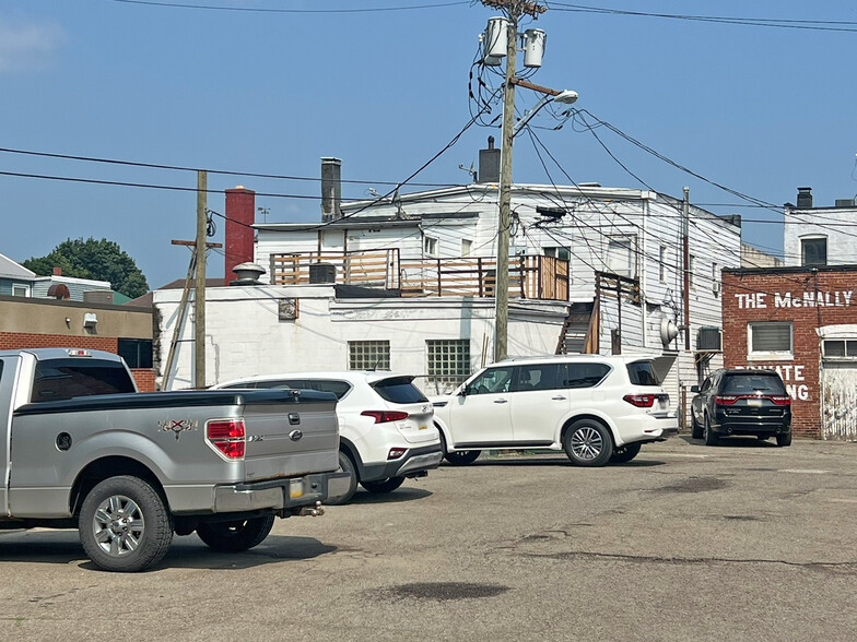 More Photos Of 103 Main St W, Girard General Retail For Sale