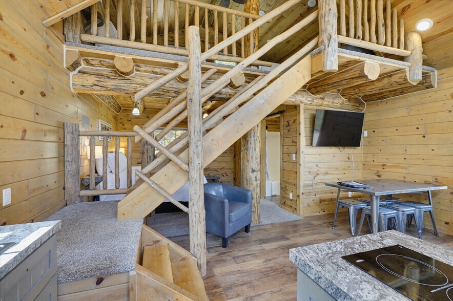 More Photos Of 13310 Silver Mountain Rd, Rapid City Hospitality For Sale