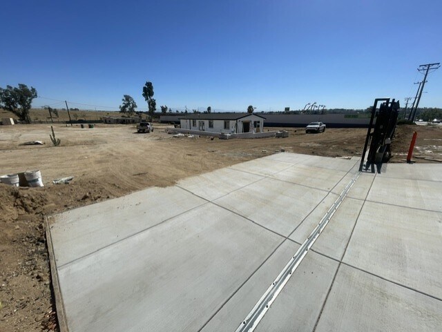 More Photos Of 21320 Box Springs Rd, Moreno Valley Auto Dealership For Lease
