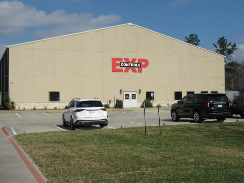 More Photos Of 21061 Gene Campbell Blvd, New Caney Warehouse For Lease
