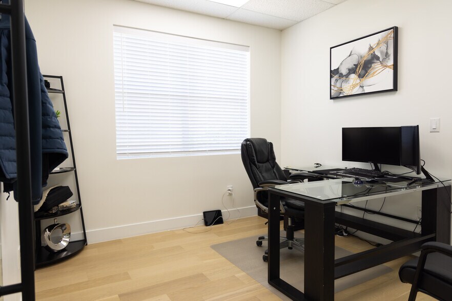 More Photos Of 515 W Southlake Blvd, Southlake Medical For Lease
