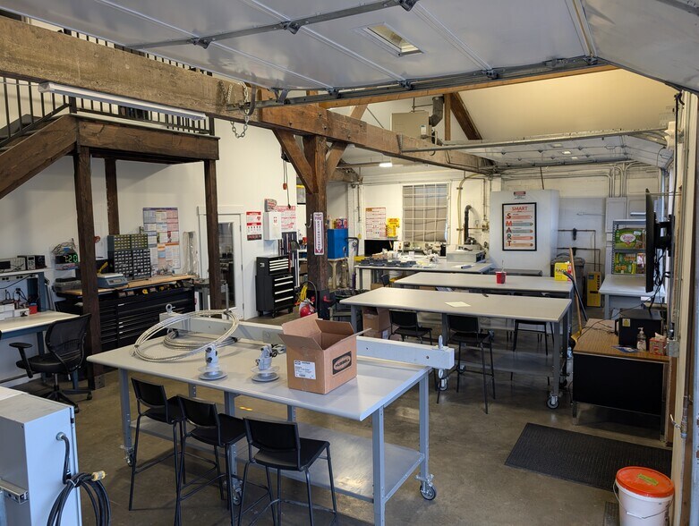 More Photos Of 1815 E Trent Ave, Spokane Auto Repair For Lease