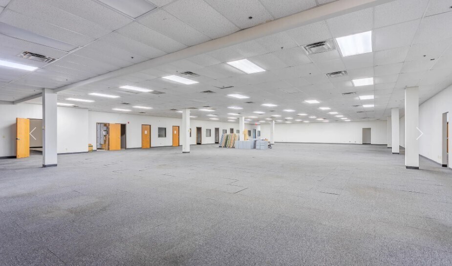 More Photos Of 1331 W Memorial Rd, Oklahoma City Office For Sale