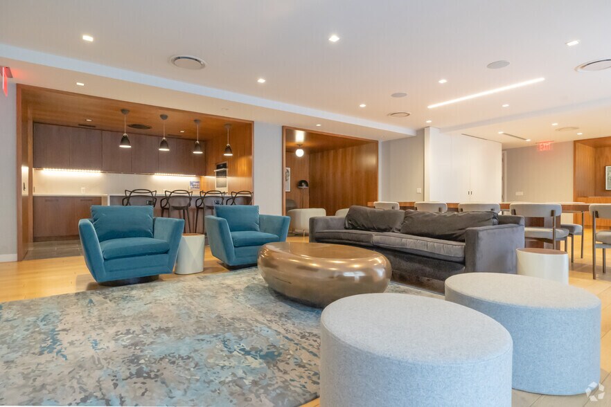 More Photos Of 170 E 87th St, New York Apartments For Lease