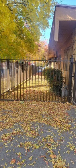 More Photos Of 902 N Hunter St, Stockton Office For Lease