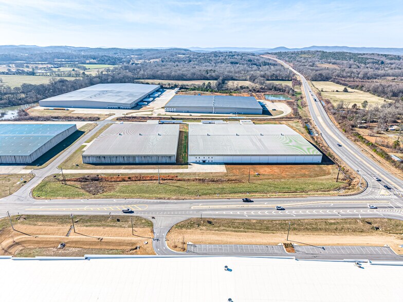 More Photos Of 103 Enterprise Dr SW, Calhoun Warehouse For Lease