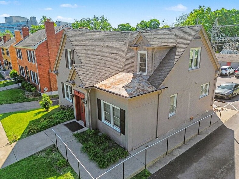More Photos Of 1618 Harrodsburg Rd, Lexington Medical For Sale