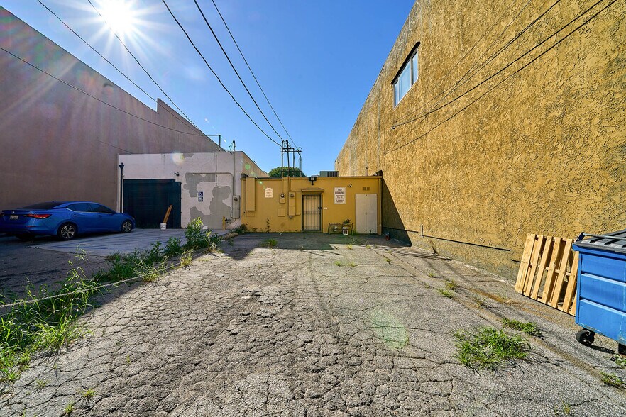 More Photos Of 852 S Robertson Blvd, Los Angeles Medical For Lease