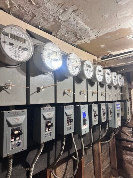 More Photos Of 1701 New York Ave, Union City Apartments For Sale