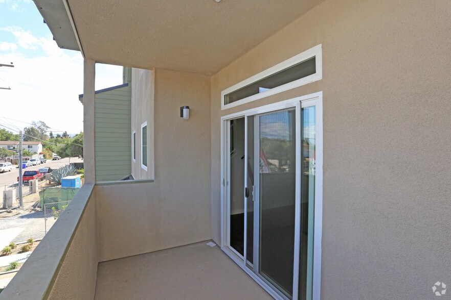 More Photos Of 307 Sycamore Rd, San Ysidro Apartments For Sale