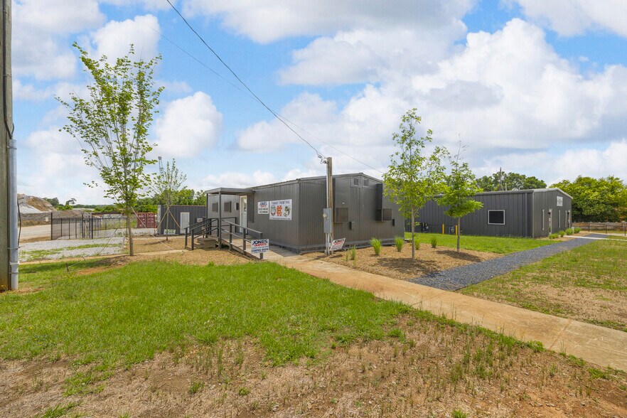 More Photos Of 1000 Winterville Rd, Athens Industrial For Sale