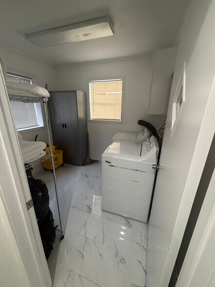 More Photos Of 4905-4907 E Nasa Pky, Seabrook Office For Sale