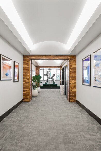 More Photos Of 10542 S Jordan Gtwy, South Jordan Loft Creative Space For Lease