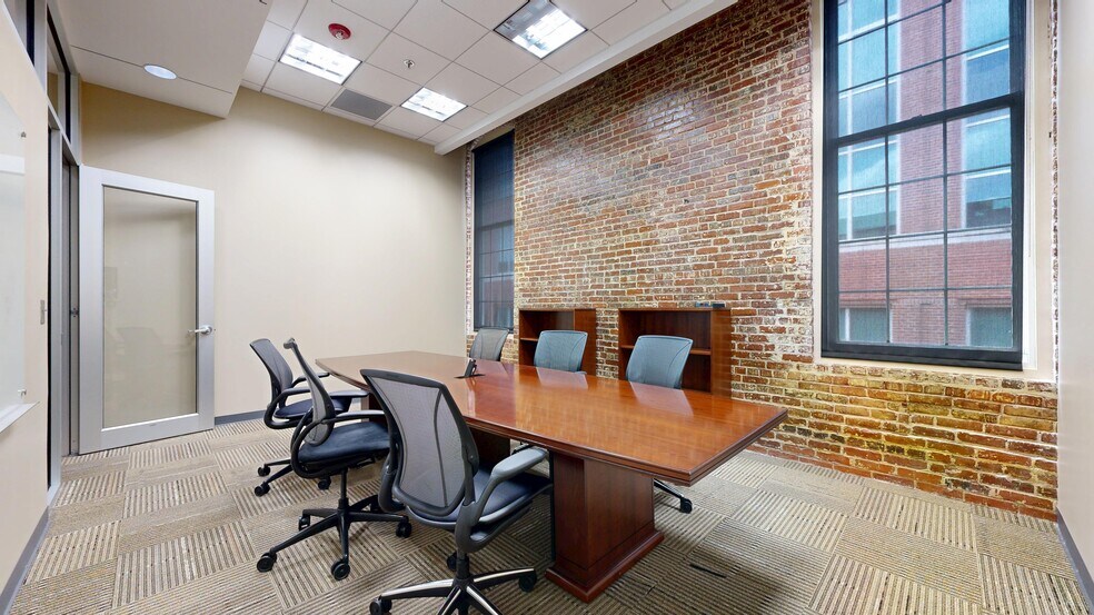 More Photos Of 33 W 11th St, Columbus Loft Creative Space For Lease