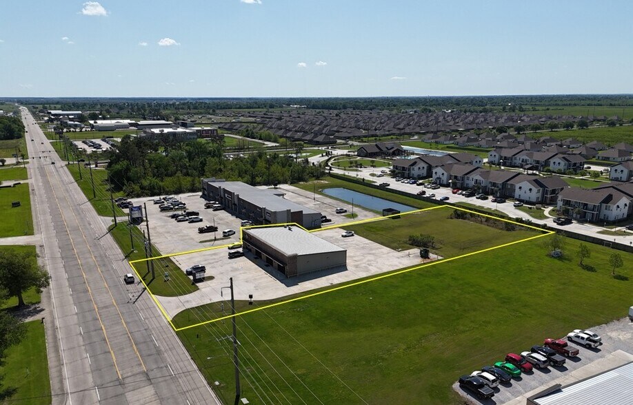 More Photos Of 1520 E McNeese St, Lake Charles Storefront Retail Office For Sale